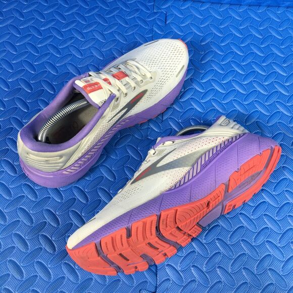 Brooks Adrenaline GTS 22 Womens Running Shoes White Athletic Sneaker Size 10B - Picture 2 of 11